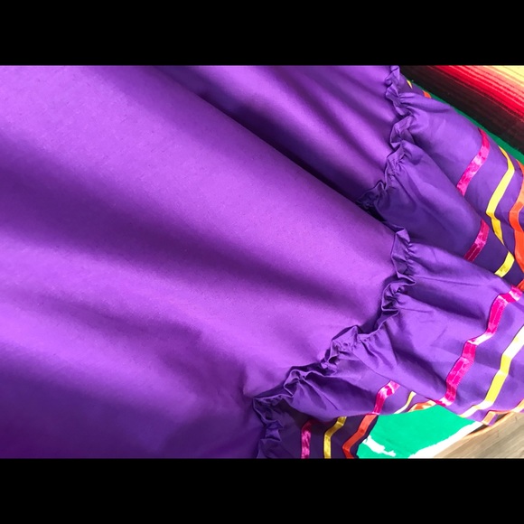 Mexican two piece skirt 39” long Jalisco style purple for 5 Mayo, Mexican party - Picture 6 of 6